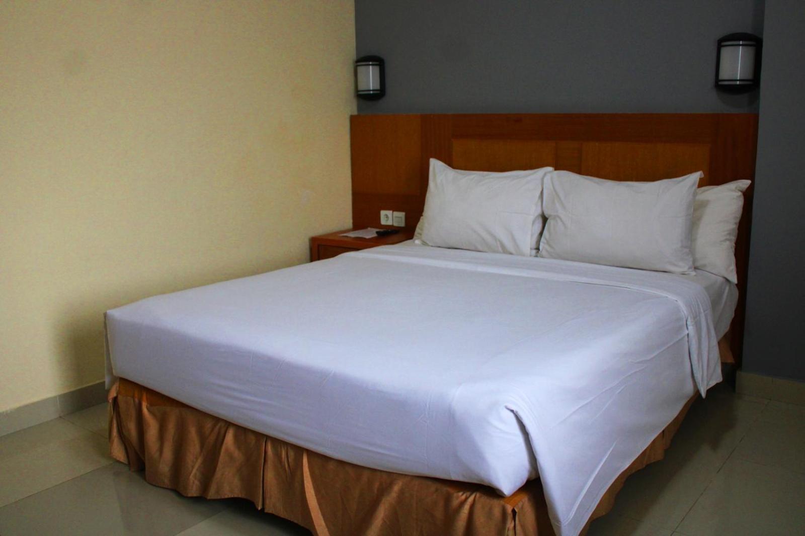 Maleosan Inn Manado Hotel Екстер'єр фото