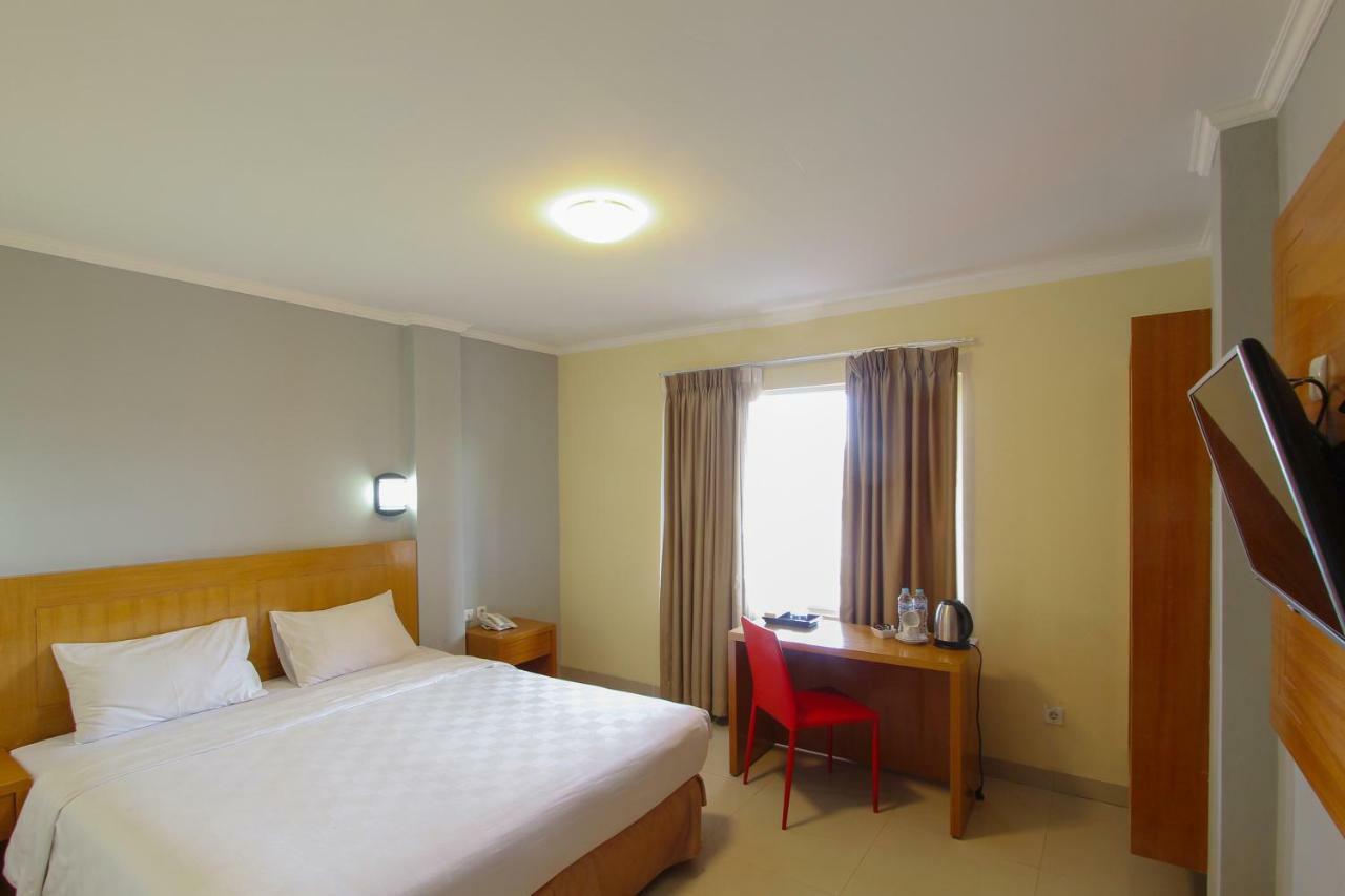 Maleosan Inn Manado Hotel Екстер'єр фото